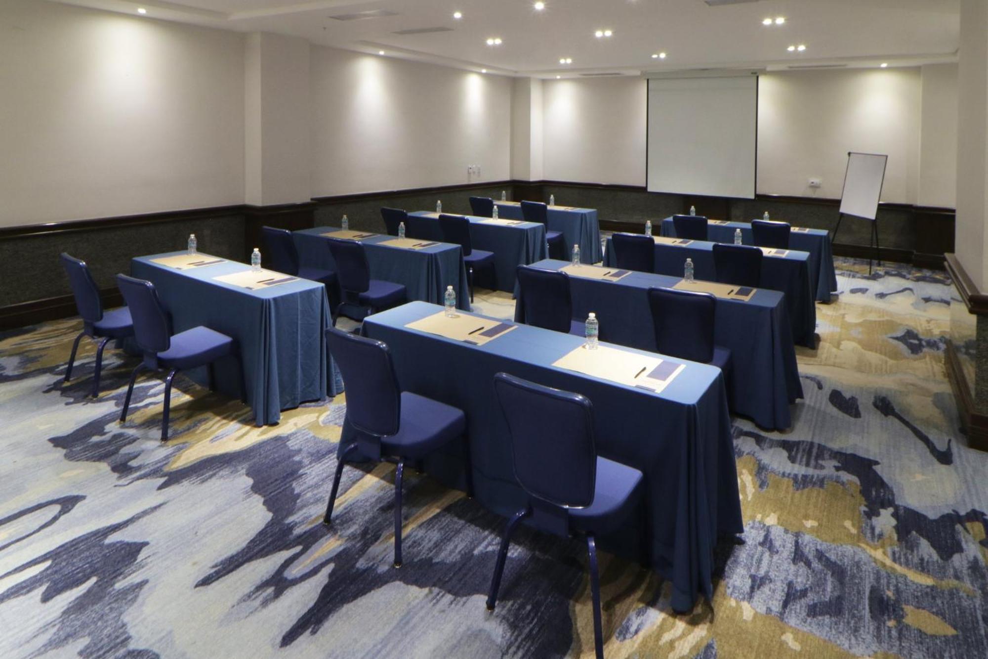 Hotel Indigo Guadalajara Expo By Ihg Εξωτερικό φωτογραφία