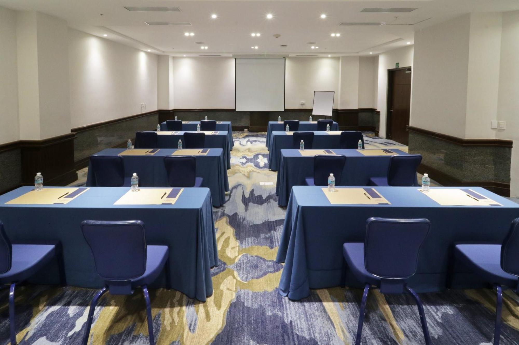 Hotel Indigo Guadalajara Expo By Ihg Εξωτερικό φωτογραφία